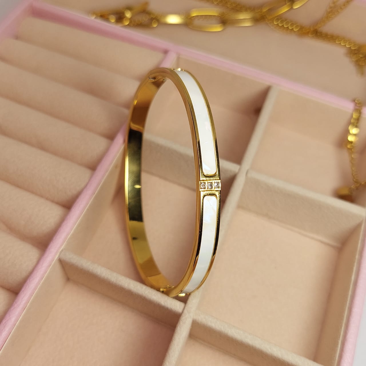 Elara Bangle